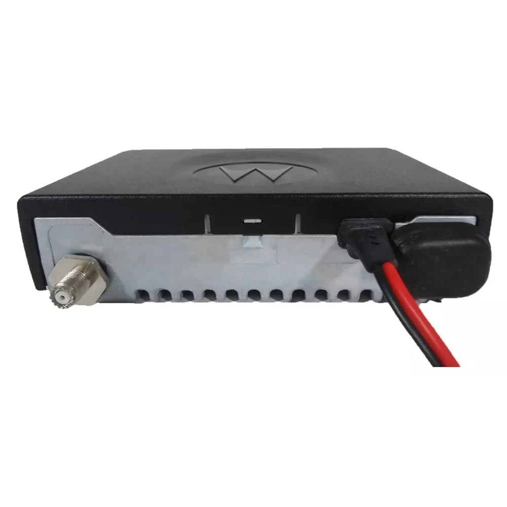 Рация Em400 двухдиапазонная (UHF/VHF) аналогово-цифровая 99 каналов 45 Вт автомобильная для Mototrbo