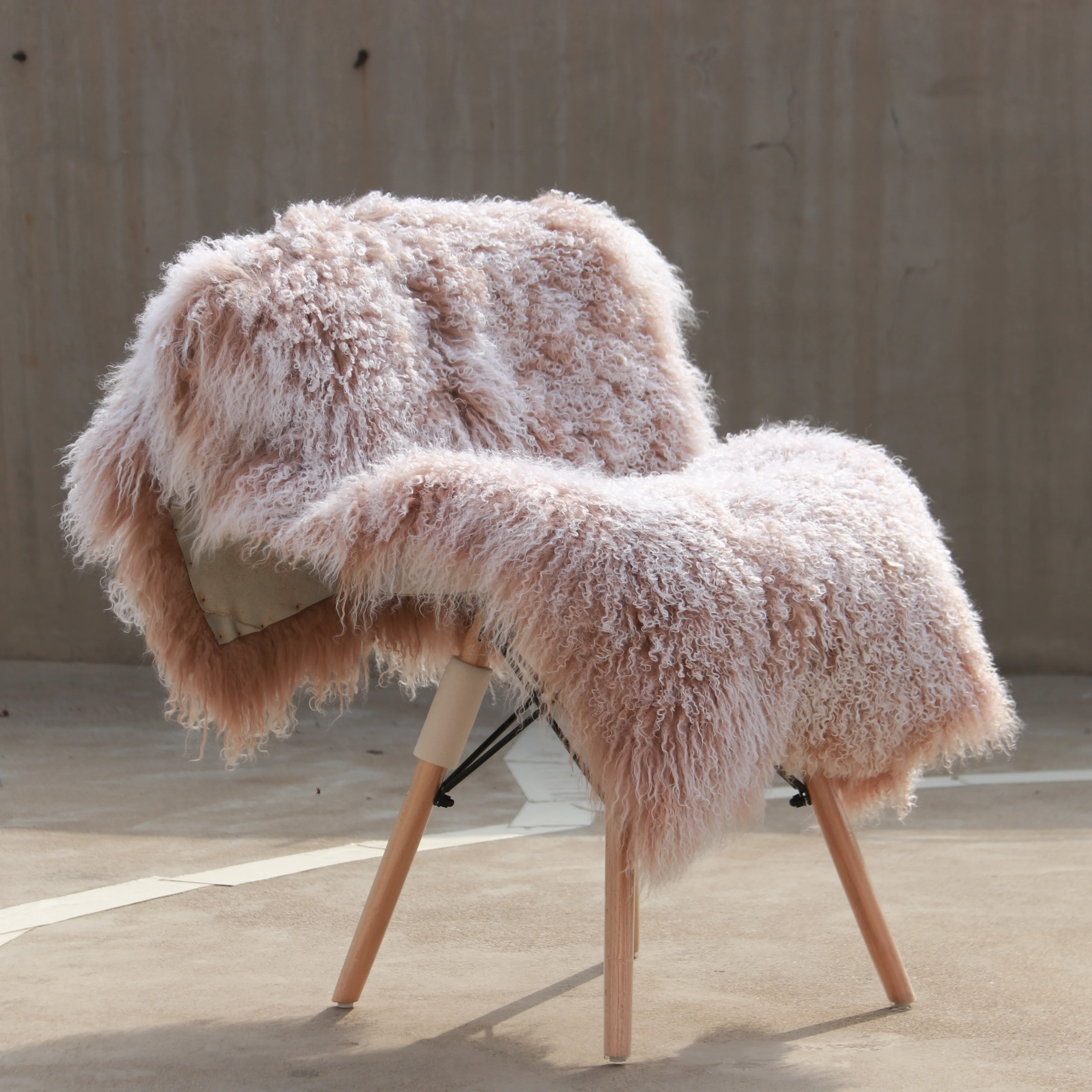 100% Real Mongolian Sheepskin Hide Pelt Throw Rug Plate Tibetan Lamb Wool Carpet Curly