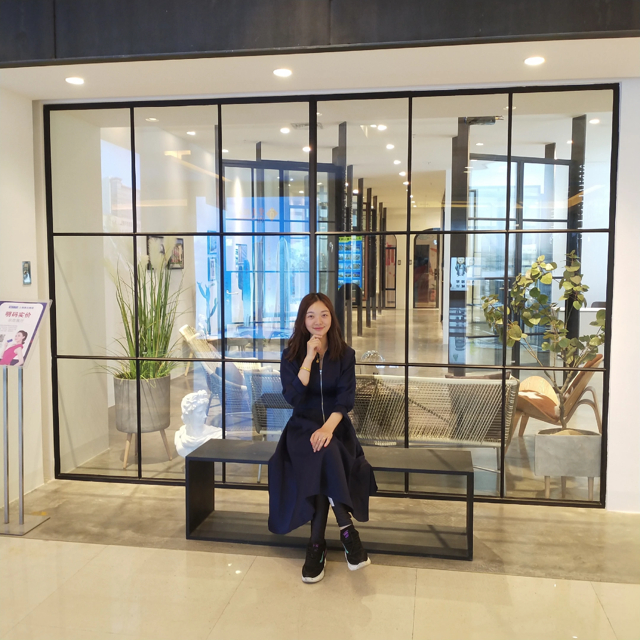 Двойная французская стальная дверь с матовым стеклом