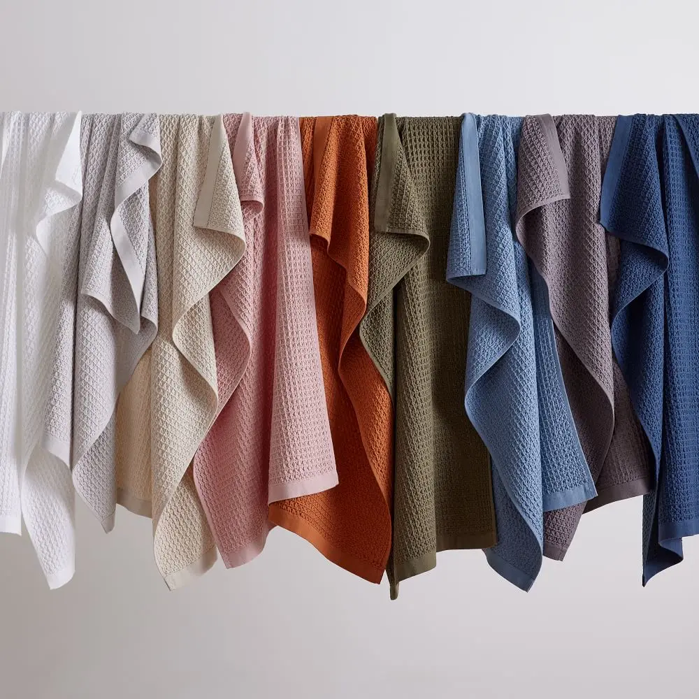 China supplier hot selling high quality organic super soft quick drying custom logo 100% cotton waffle bath towel