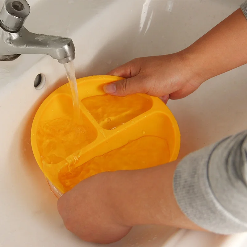 Wellfine Amazon Hot Sales Silicone Baby Plates for Toddler Kid Eco-friendly Non-toxic Silicone Suction Plate Baby