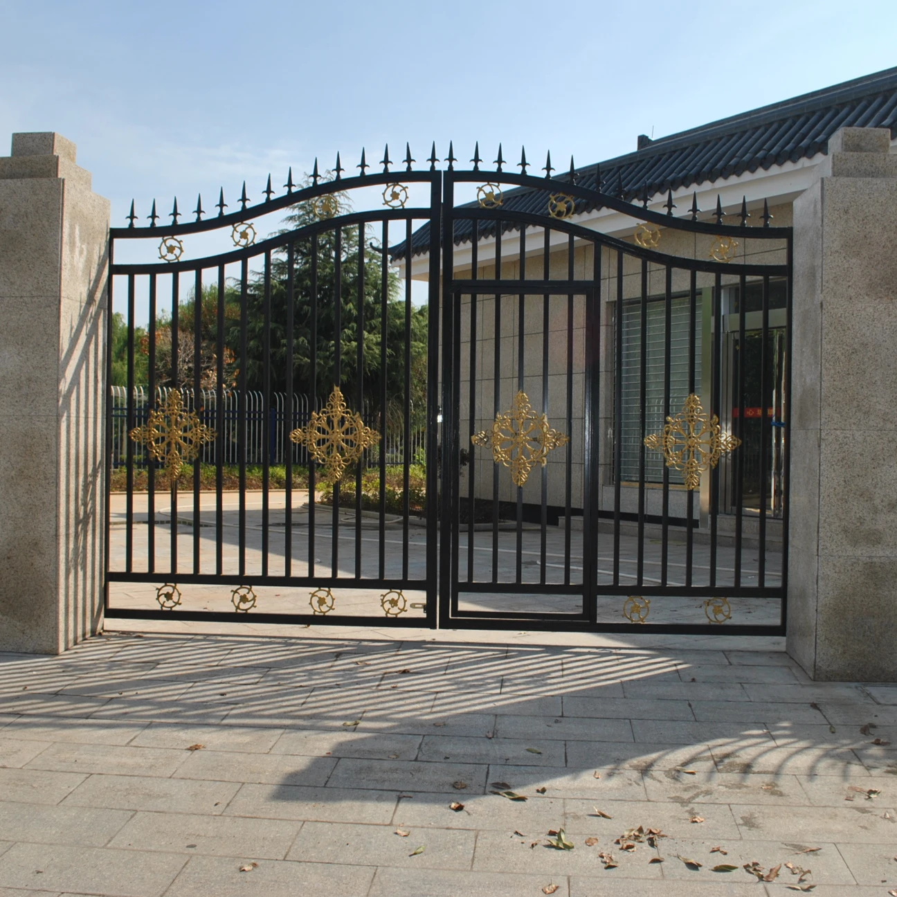 Sale Manufacture Design Simple Garden Metal Exterior Outdoor aluminum European style Door Gate
