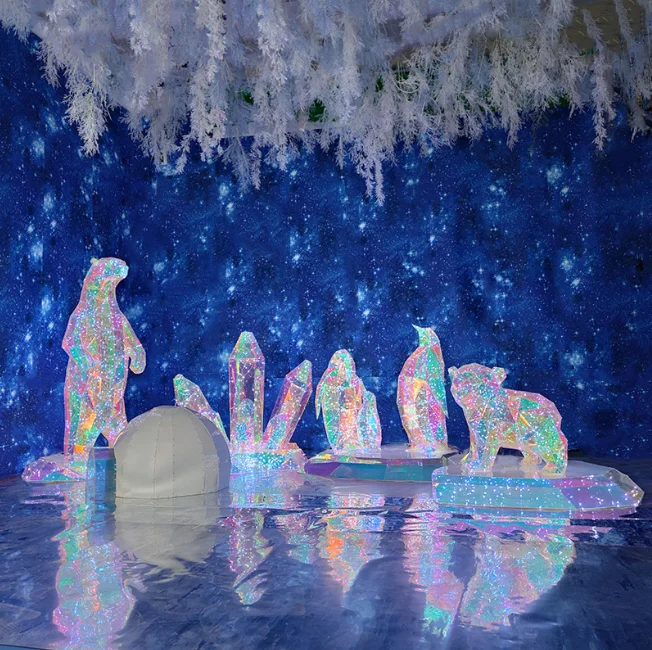 Ocean Theme Display Ice And Snow World Polar Bear/Walrus/Penguin LED Christmas  Decoration