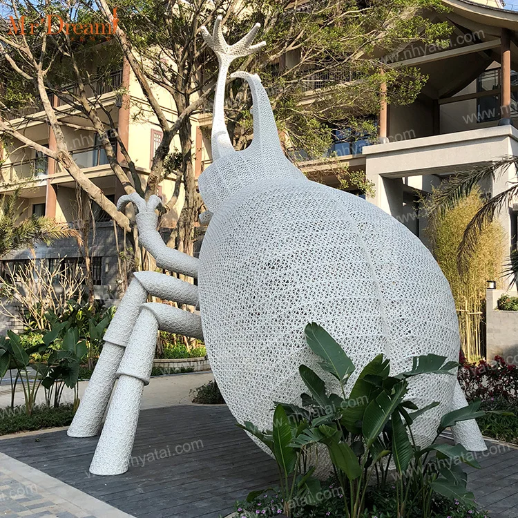 Mr.Dream commercial resort project outdoor weaving rattan wicker animal furniture for garden