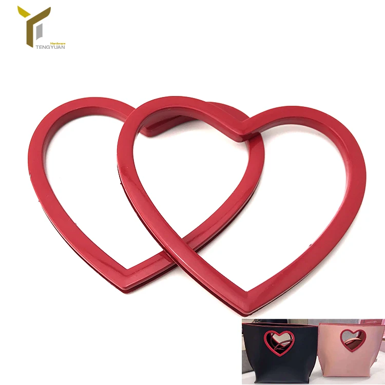 Zinc alloy spray painting process Ring Buckle Hardware Bags Clip Metal heart-shaped handle for bags