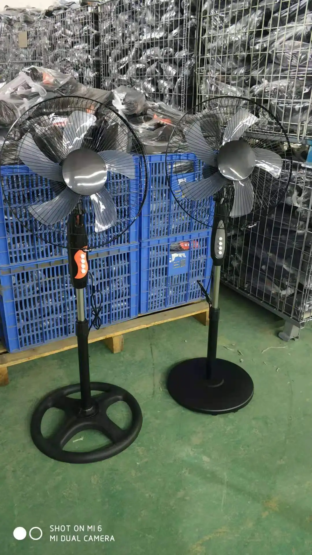 2022emergency Solar Rechargeable Fan 16 Inch With Led Light Copper Motor Ac/dc 16 Inch Ac Adapter Electric Table Fan