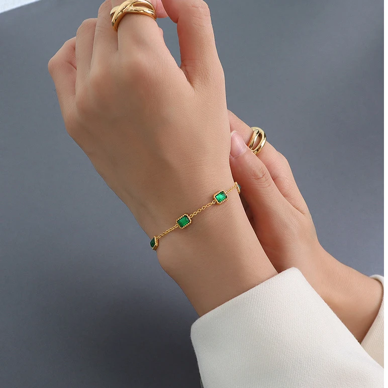 Japan and Korea bracelet square inlaid emerald green zircon stainless steel plated 18K gold bracelet