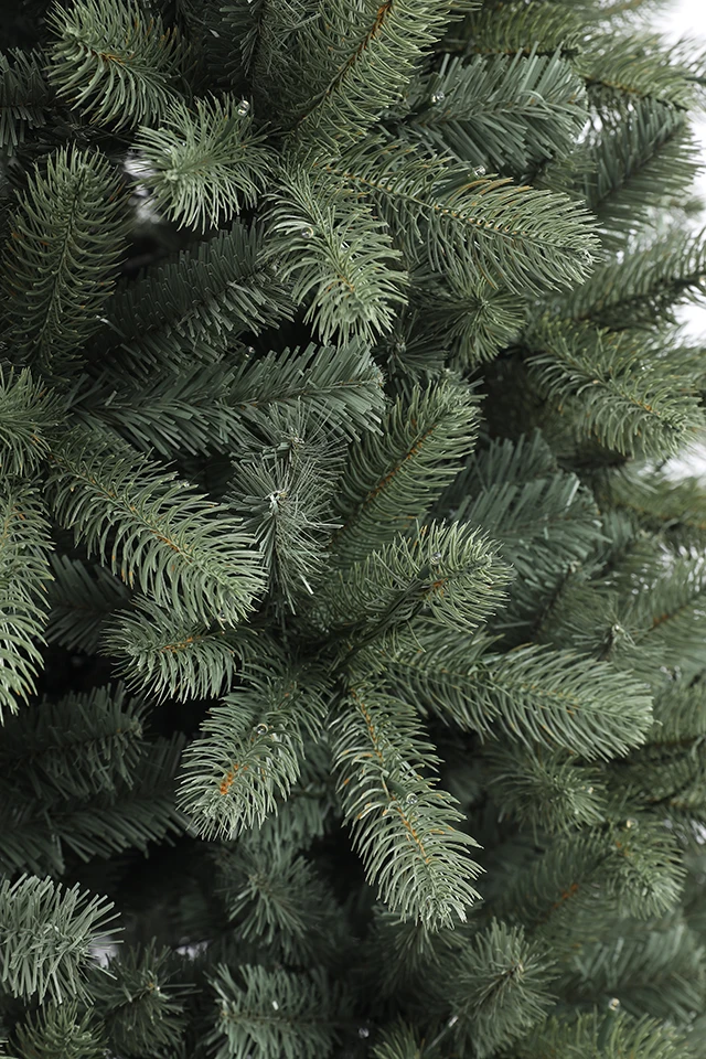 2024 New design 180CM 210cm artifical pvc PE christmas tree with led  lights