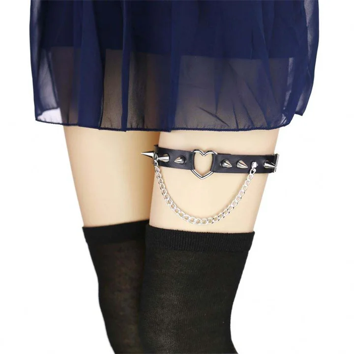 Sexy Harajuku Gothic Studded Heart Garters Punk Rivet Personalized Chain Leg Ring PU Leather Garter Belt