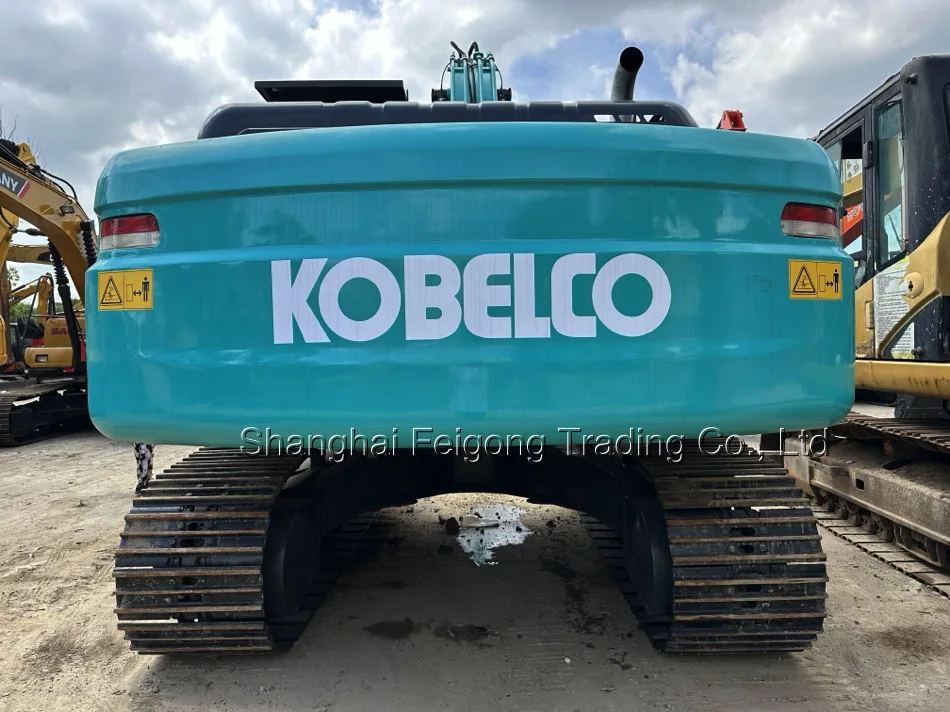 Fairly new hot sale used excavator KOBELCO SK200 good quality 20 ton EPA CE large digging machine low price