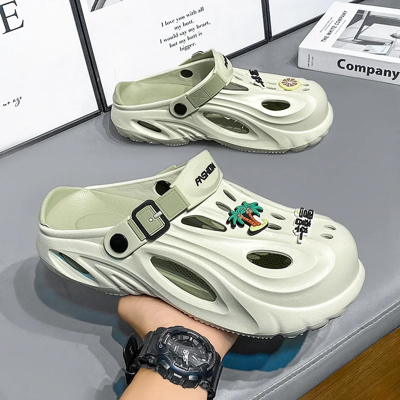 Custom Logo Designer Clogs Printed Men Sports Flat Sandals Garden Shoes Removable Insole Sandals For Mens EVA Clogs Custom Clogs