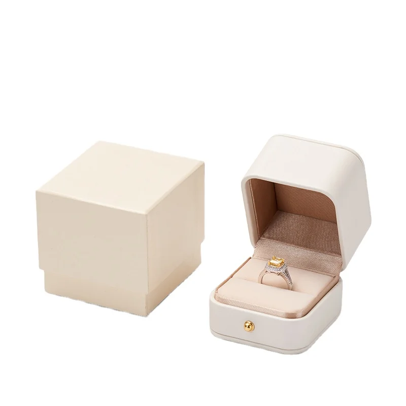 2022 Fanxi Cream Color PU Leather Jewelry Packaging Box Wholesale Custom Ring Box with Logo