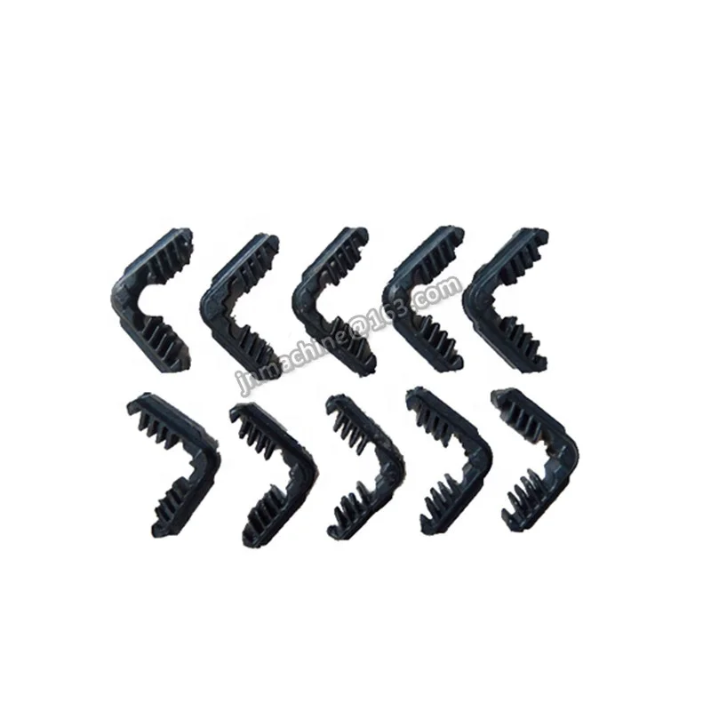 
Plastic corner joint for hollow glass fitting 