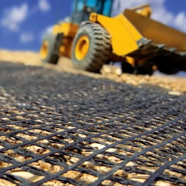 factory low price	50KN Glass Fiberglass Geogrid Asphalt Geogrid by Karl Mayer Machine