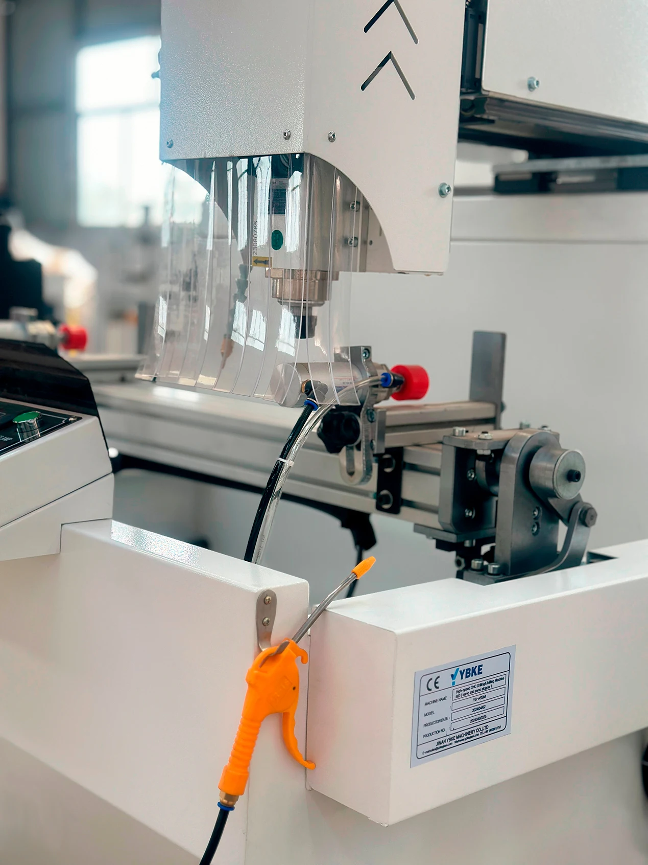 CNC алюминиевый профиль станок сверлильный и фрезерный центр для окон дверей