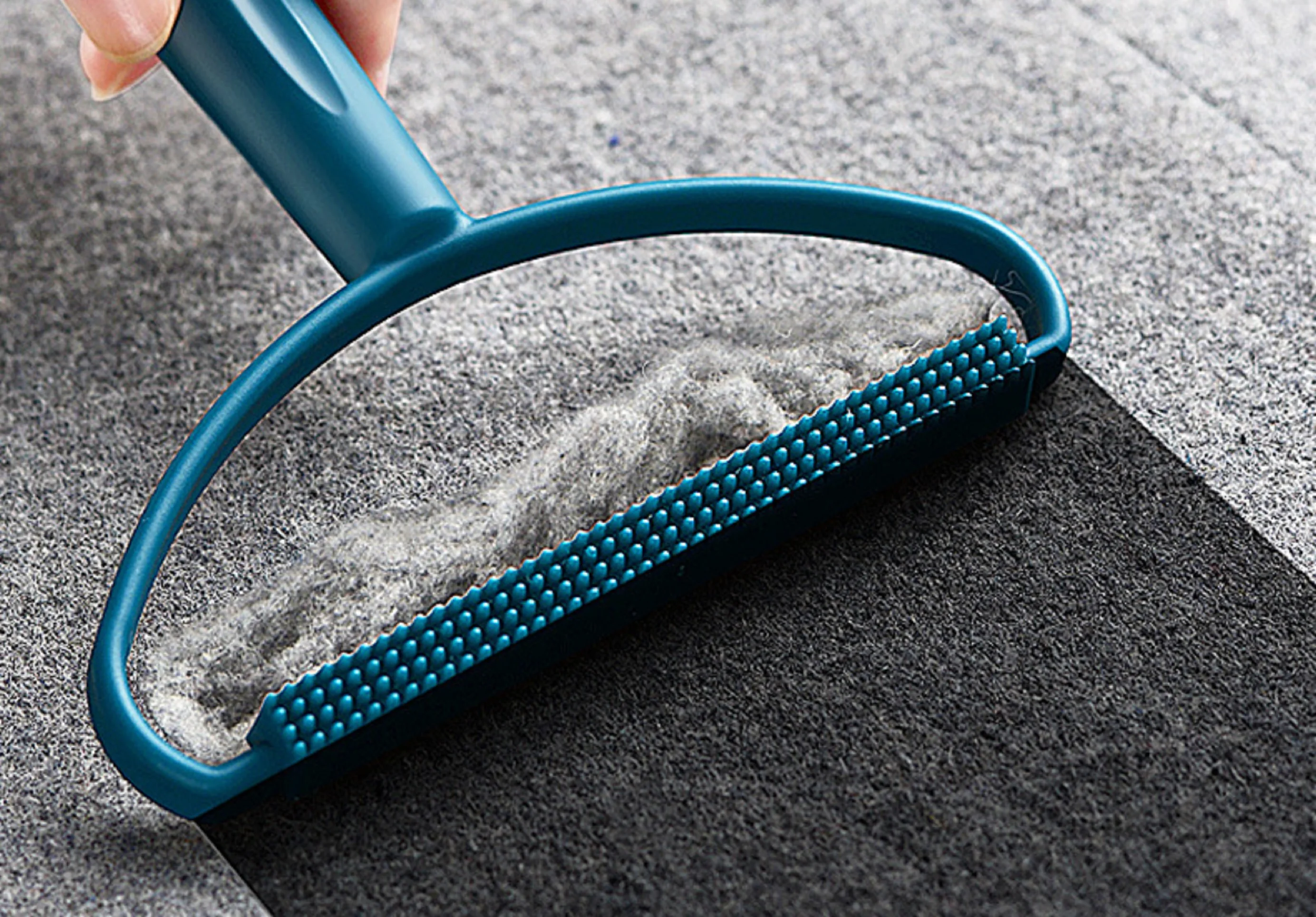 Reusable Pet Hair And Lint Remover Sticky Manual Gluing And Scraping Portable Pet Clothing Shaper