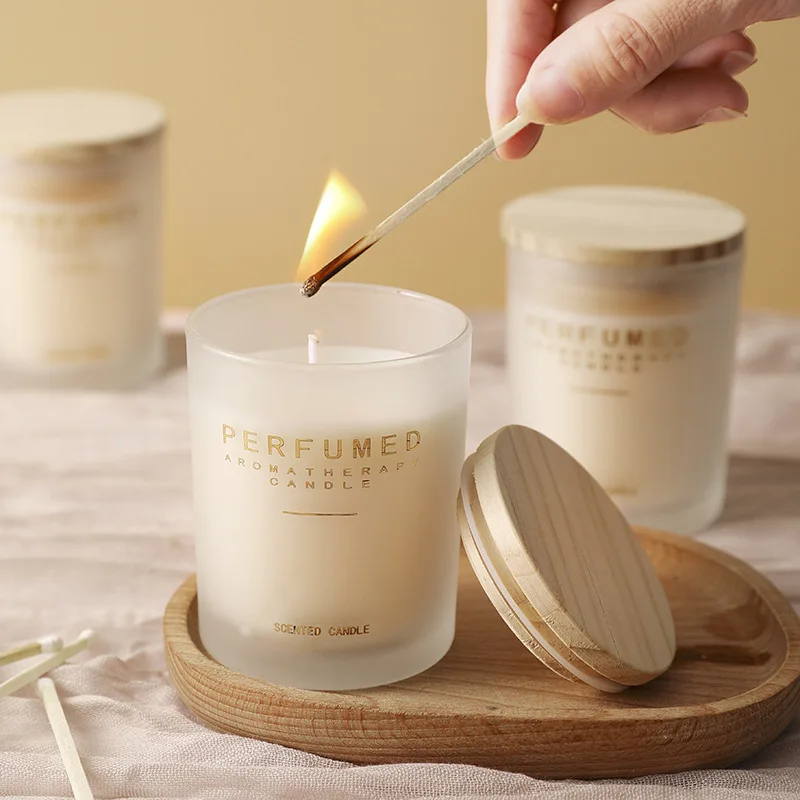 Hot sale good quality Home Fragrance Luxury Gift Set Box Glass Cup Wooden Lid Scented Candles