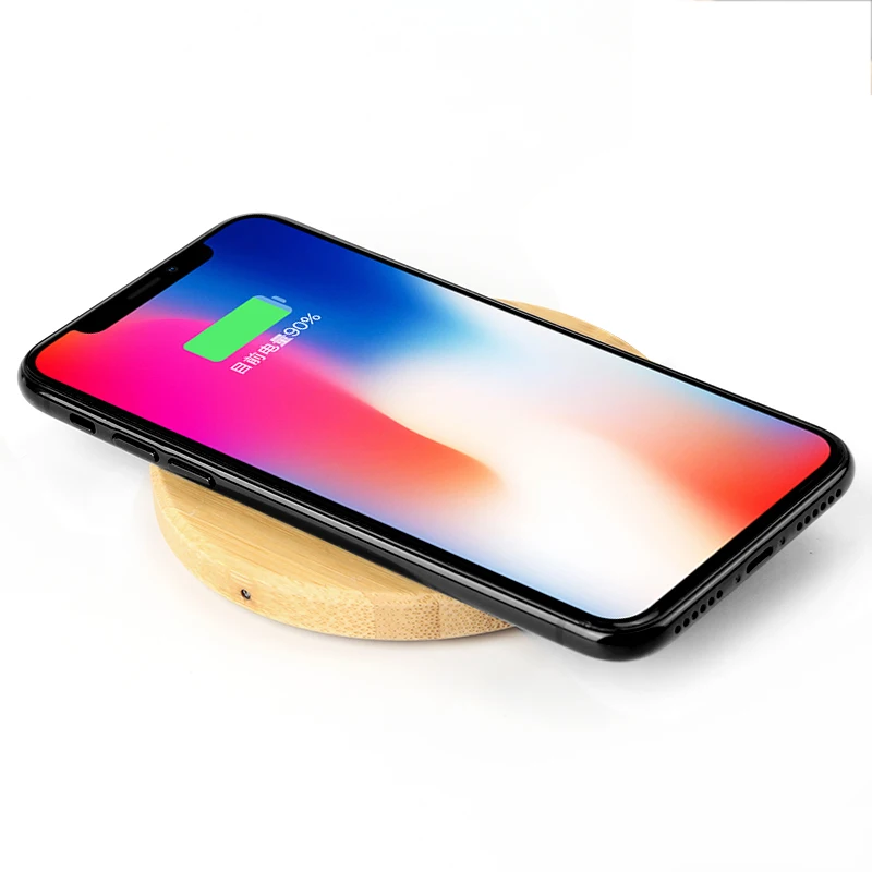 2021 Newest UFO Shape Wireless Charger Fashion Wood Bamboo Design Qi Fast Wireless Charger For Smartphone