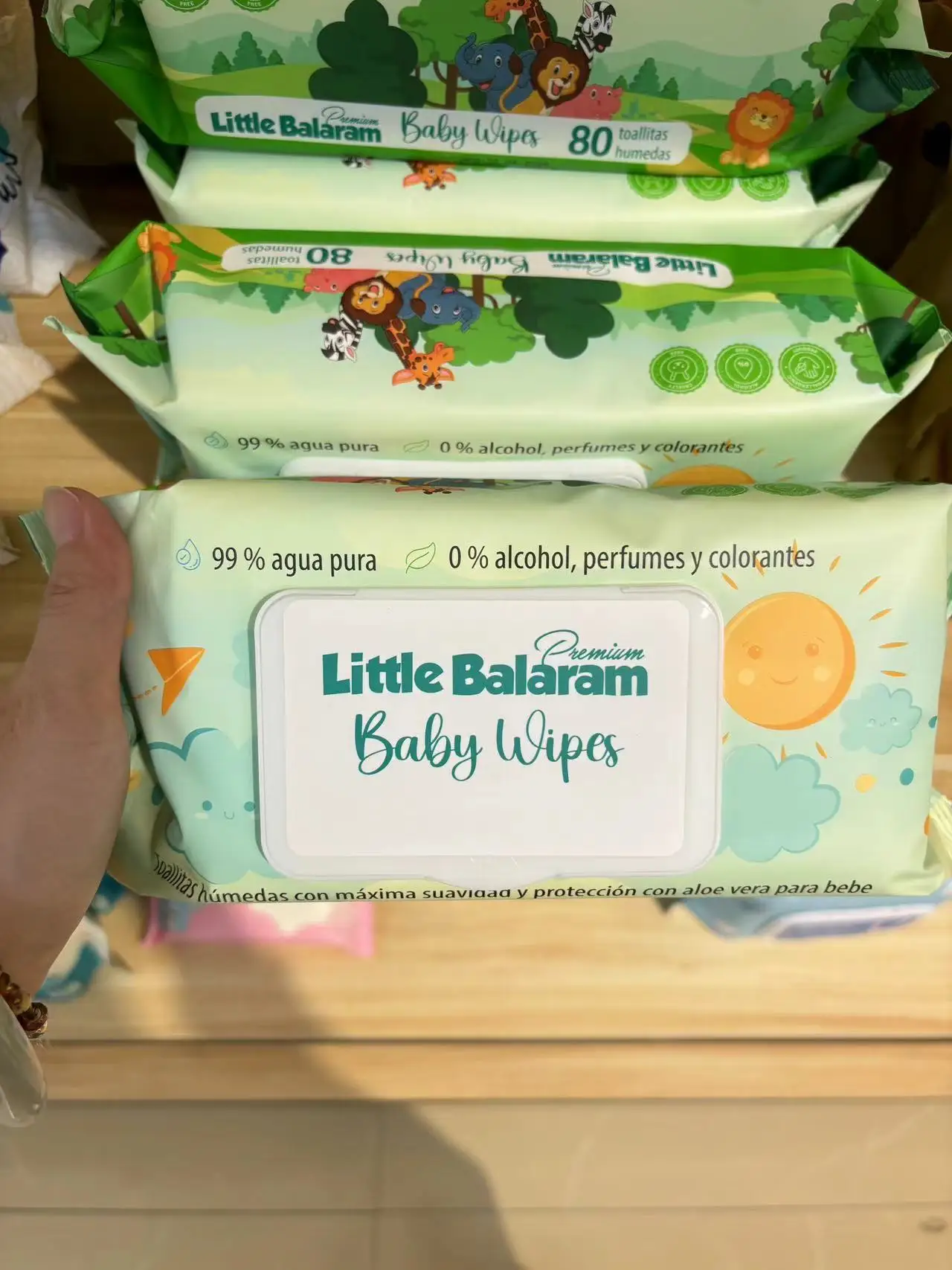Customize Wipes Wholesales High Grade Free Sample Disposable OEM Baby Wet Wipes