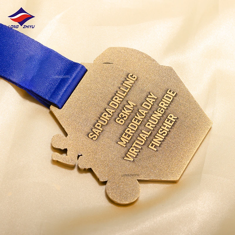 Longzhiyu Custom Engraved Metal Medallions Golf Ball Marker Miraculous Medal with Logo Ribbon Metal Crafts