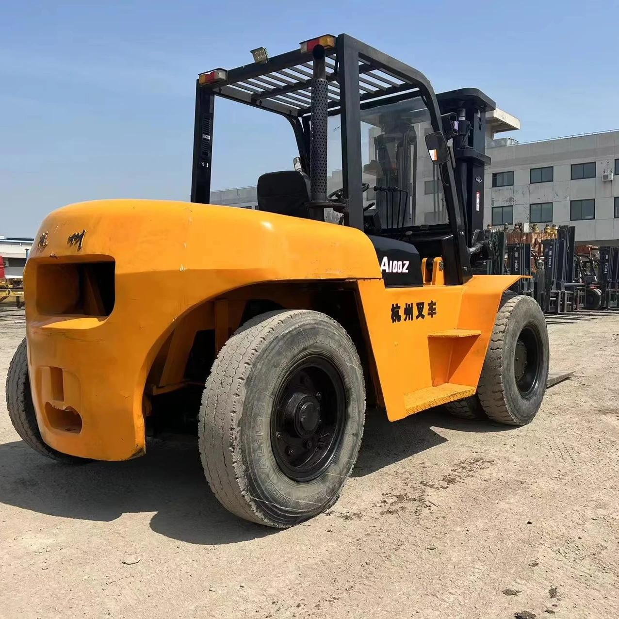 Hangzhou A100Z 10tons lifting forklift  Good Condition machinery Second Hand forklift for sale