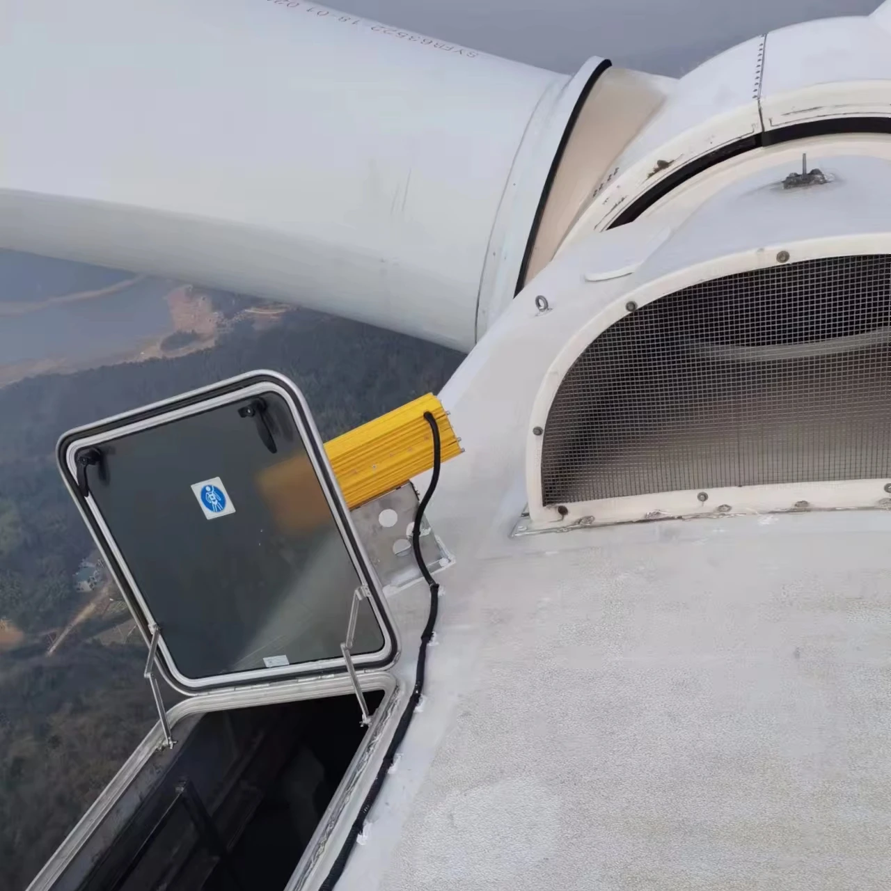 Aircraft Warning Lights for Wind Turbines 850nm wavelength Infrared ICAO Annex 14 Obstacle Light Requirements