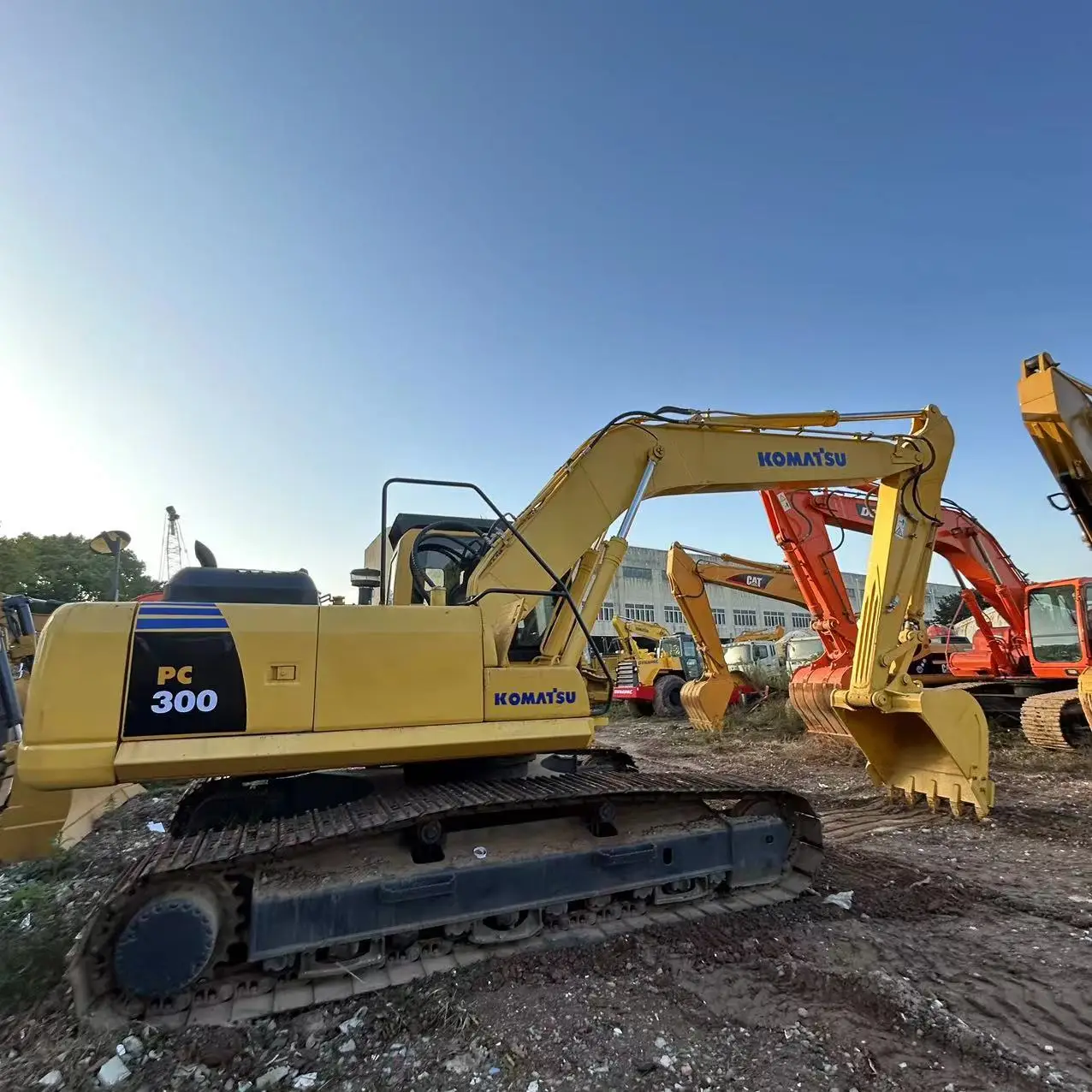 Экскаватор Komatsu PC300 гусеничный в лучшем состоянии 7-тонный экскаватор с 3 м.