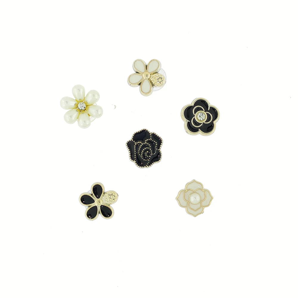 Fashion boutique footwear DIY plastic shoe buckle five flower crocodile charm designer gift for children and girls