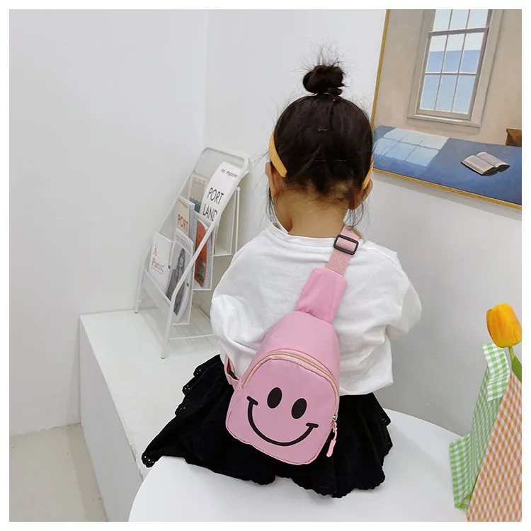 kindergarten kids new lovely girls mini messenger bag boy small child chest purse smile face mini crossbody bag for kids girls