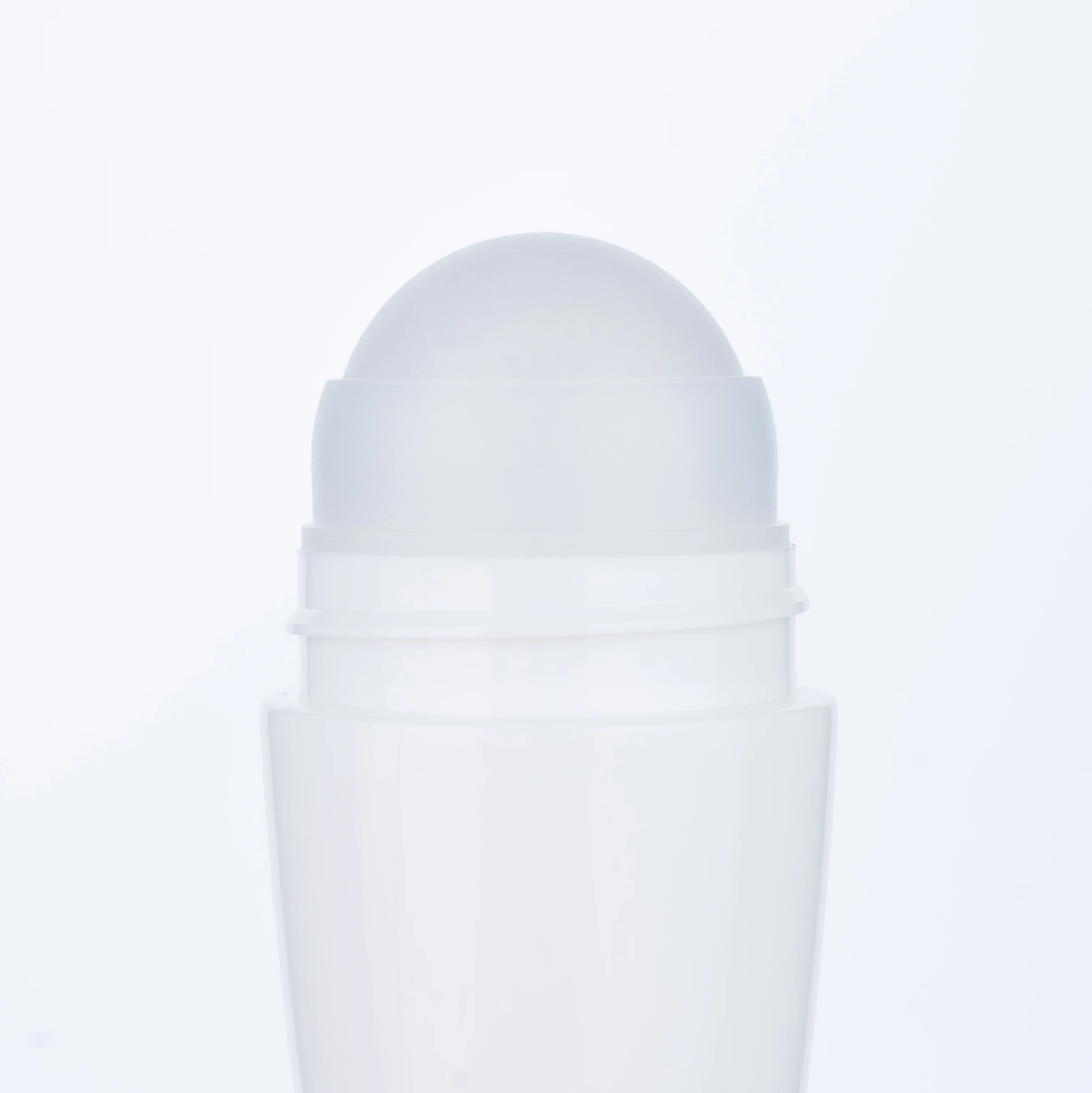 2024 Hot Selling White Roller Ball Bottle can be used as a deodorant stick and can be purchased and personalized in bulk