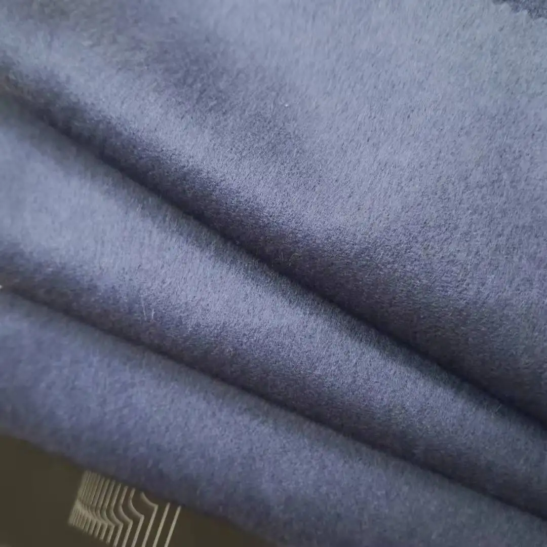 901052-20W126 pa5175  520g/m   BLUE  wool and cashmere  blended  farbir  single face