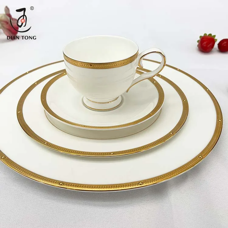 High Quality Luxury Modern Fruit Decor Catering Restaurant Custom Logo Ceramic Plate Set Dinnerware Dinner Plates For Wedding