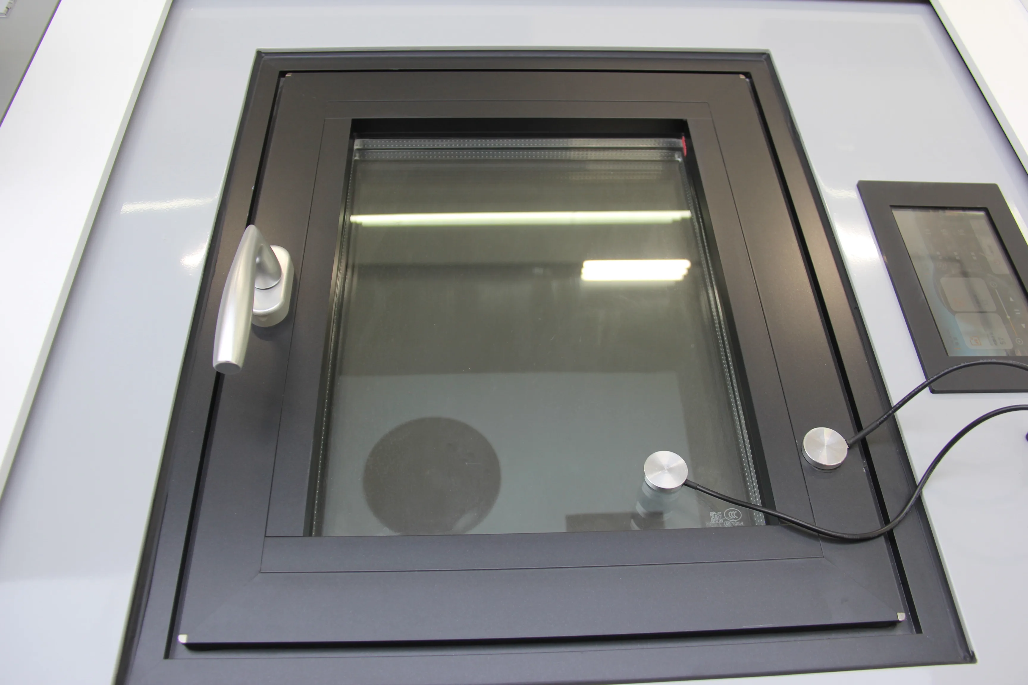 Joyfident australian standard burglar bars design naco frame double hug sash aluminium window lock for top hung window
