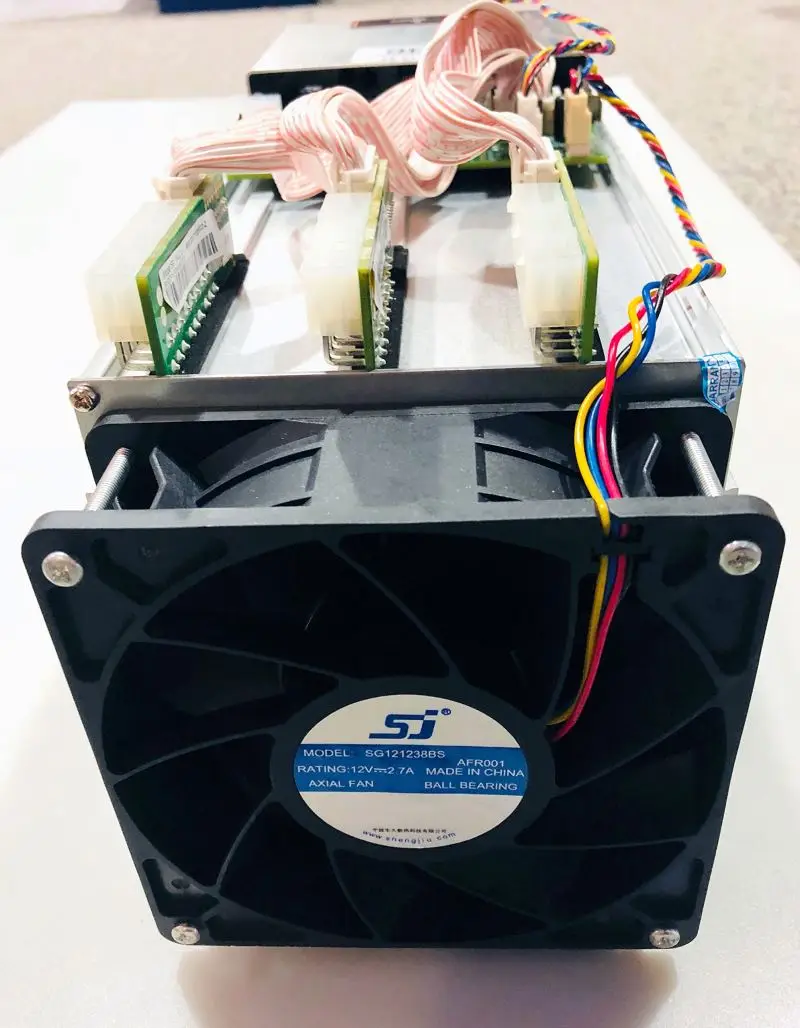 Новый используется ant miner eth s9j t3s гидро z15e usb бу s9k hastboard хэшрейт t 17 термоклея 540 ГБ s19 s9-14 th j pro 104