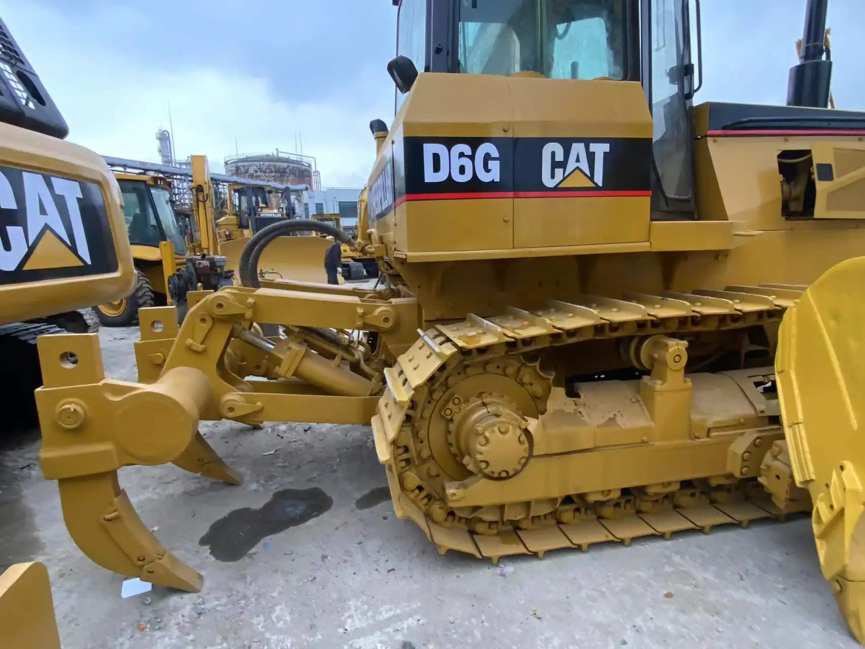 Б/у Бульдозеры на гусеничном ходу cat D6G D6M D7G2 D7R D8K D8R D3C D4G D4H D5M 14ton высокое качество Япония оригинал