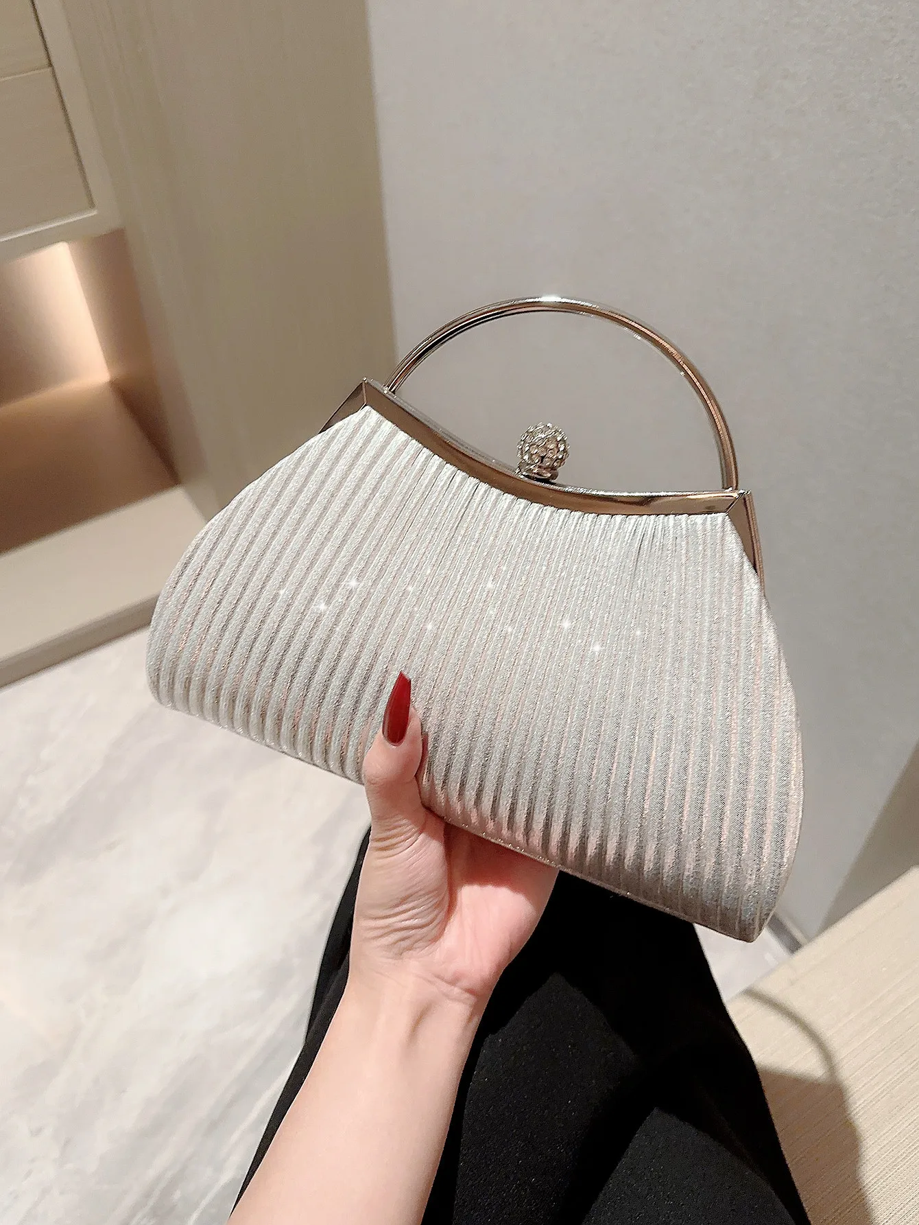 2024 New style women luxury wrinkle rhinestone evening handbags purse clutch bags for wedding party