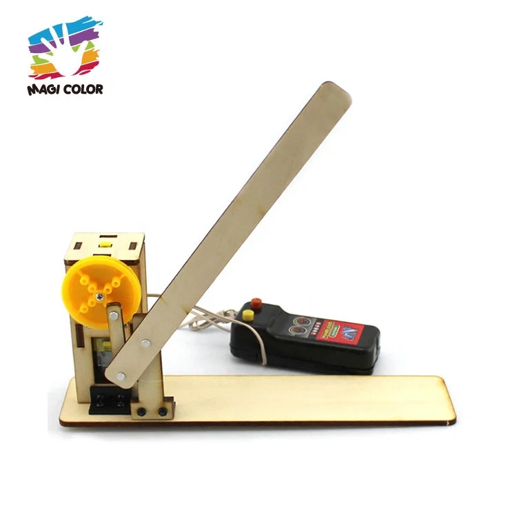 Hot Selling Kids Scientific Experiment Set Assembly Wooden Windmill Car Model W04G024