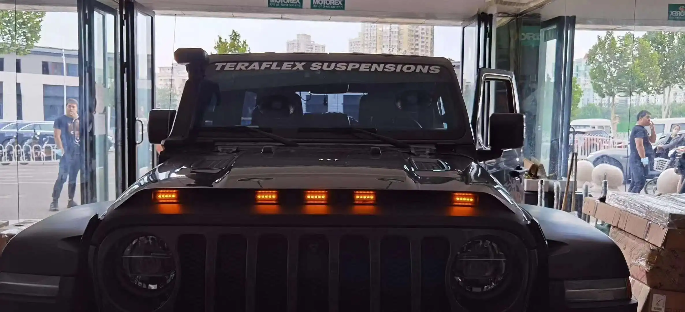 2018+ Hot Sale 4x4 auto tuning accessories Front and rear gravel block with light for JEEP WRANGLER  JL