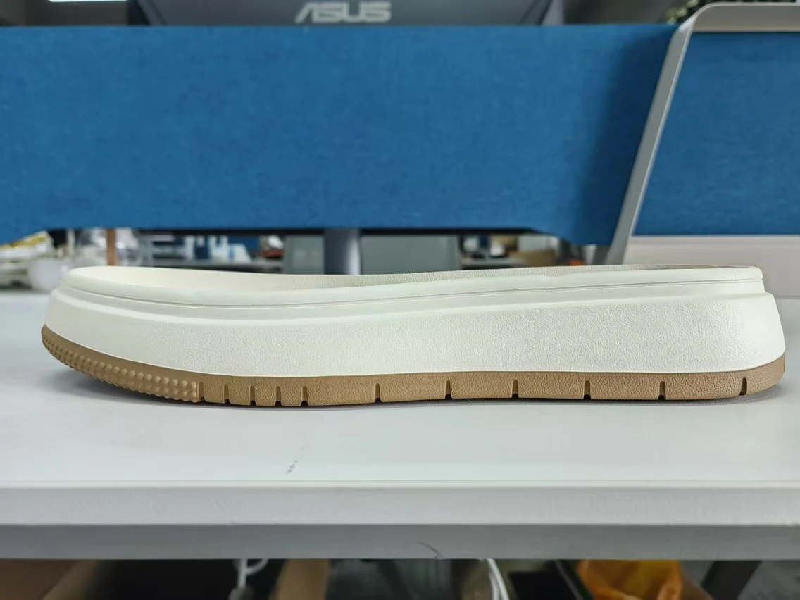 High quality sole rubber and plastic two-color foam leisure sports shoes sole 38-43#