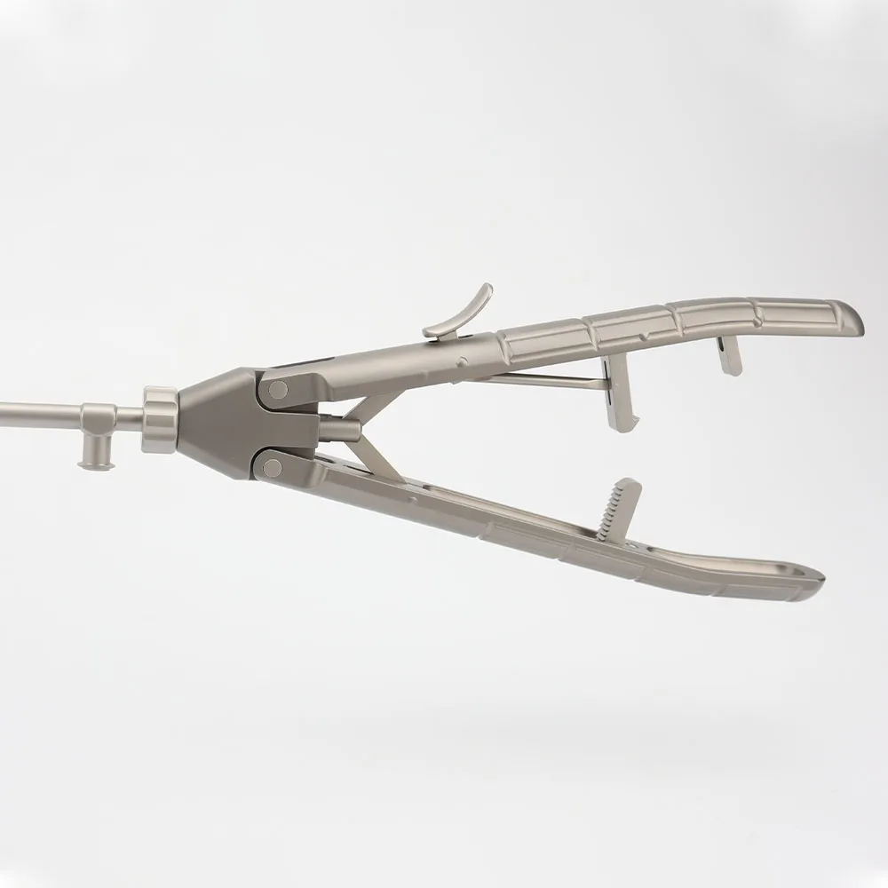 Tungsten Carbide Jaw Needle Driver Forceps Titanium Laparoscopic Instruments Curved Gun Type Laparoscopic Needle Holder