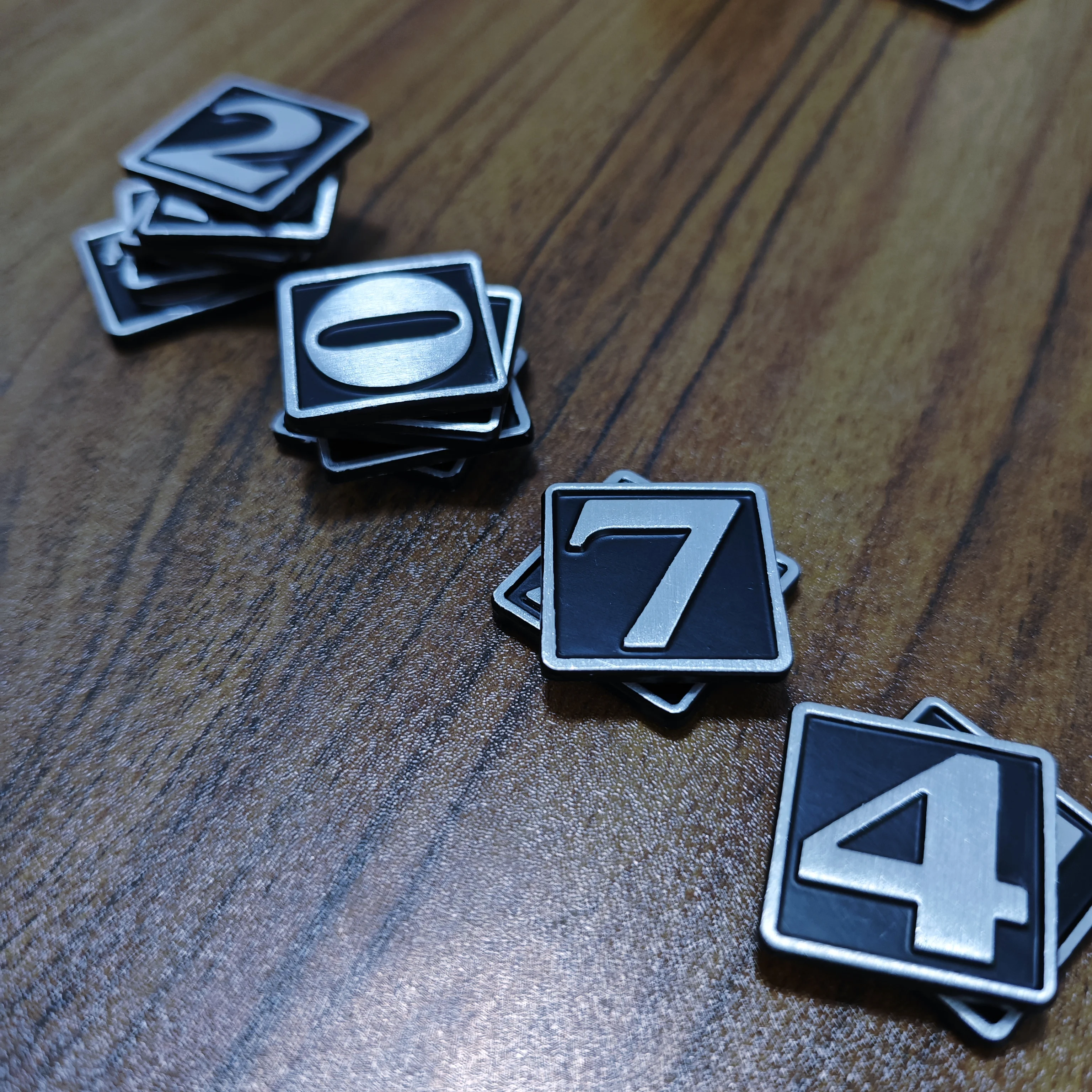 Металлический наружный знак