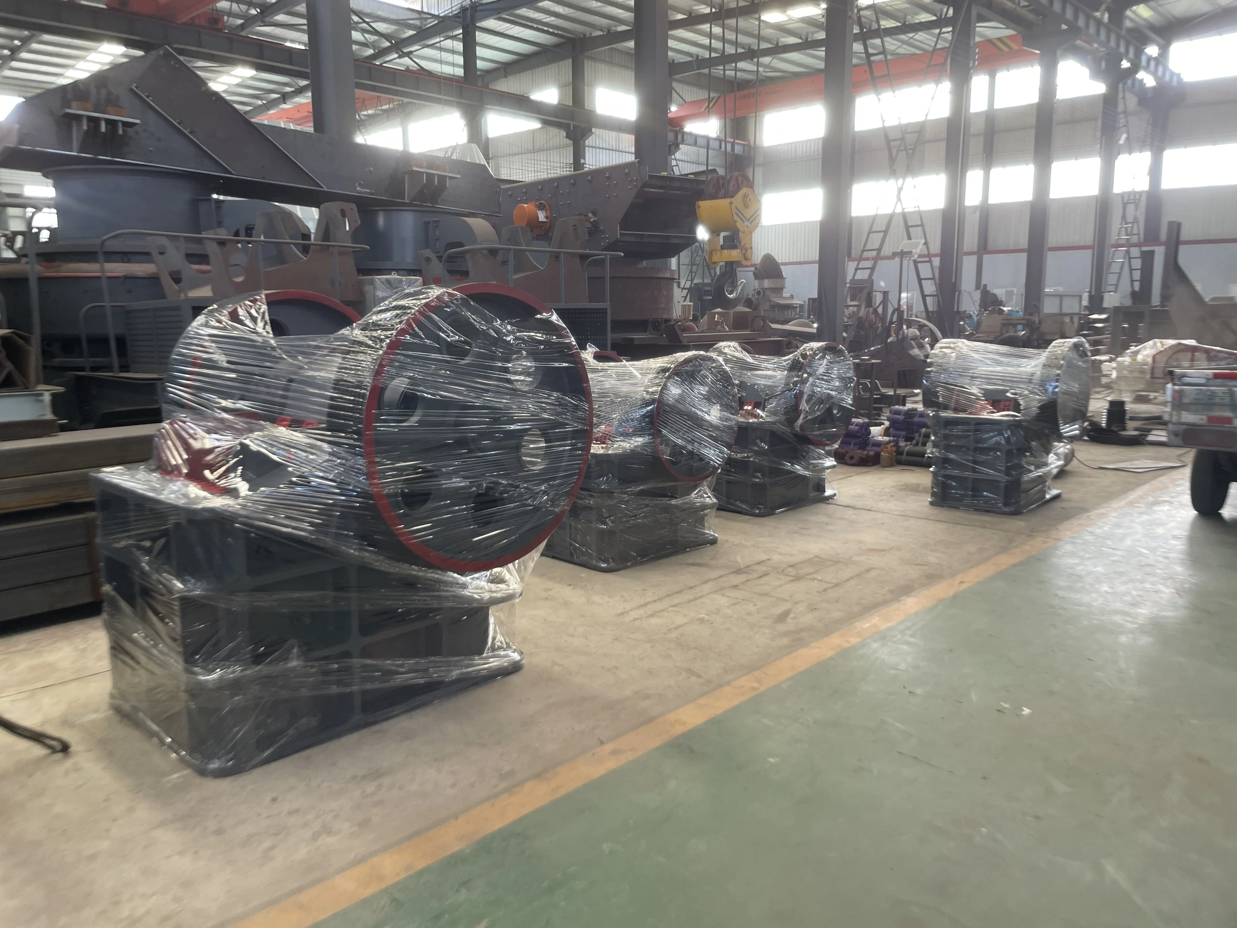 Portable Stone Crusher Machine Jaw Crusher for Crushing Ore & Mining with Engine & Motor Components for Uganda Sale