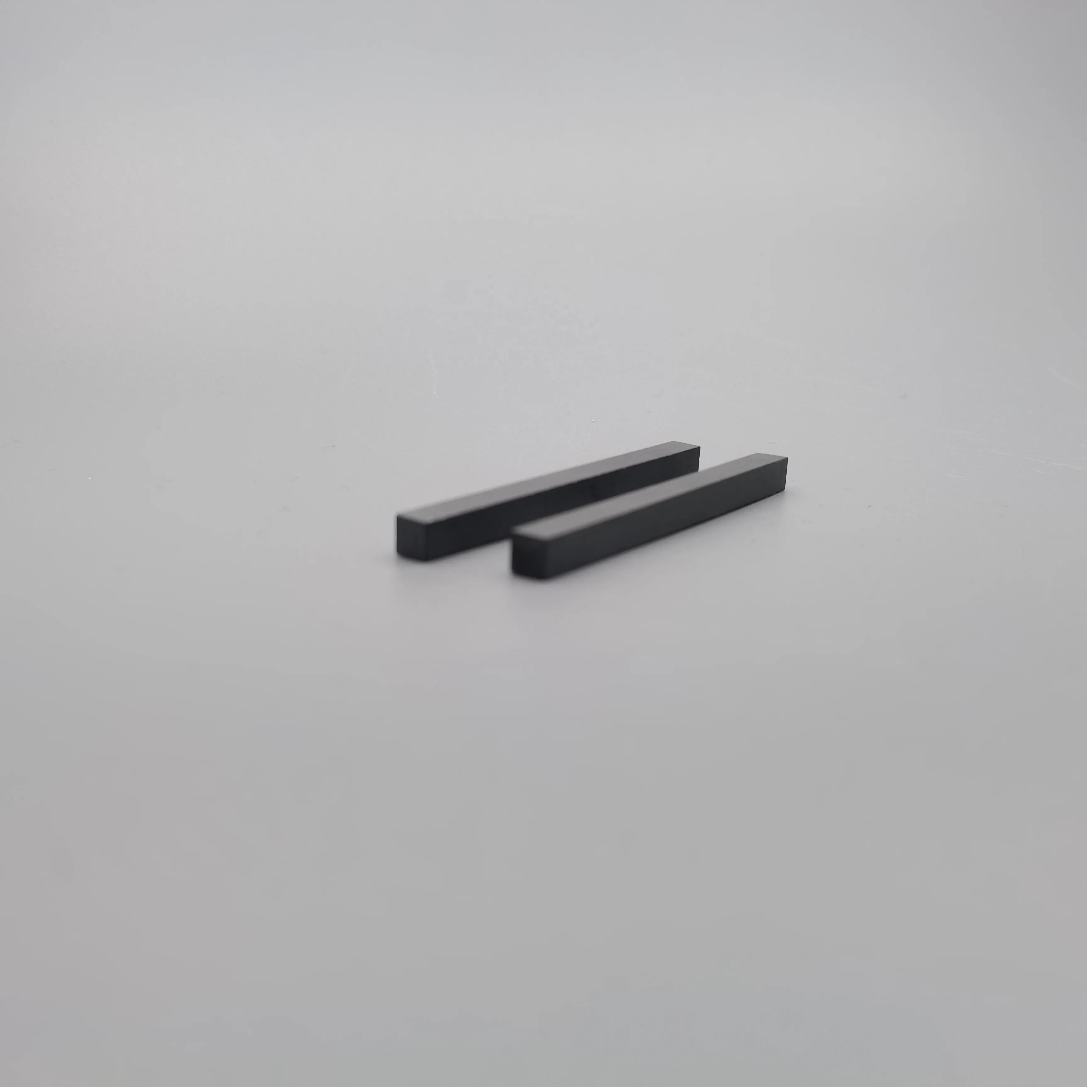 XMCERA high hardness recrystallied sic tube silicon carbide ceramic tiles products