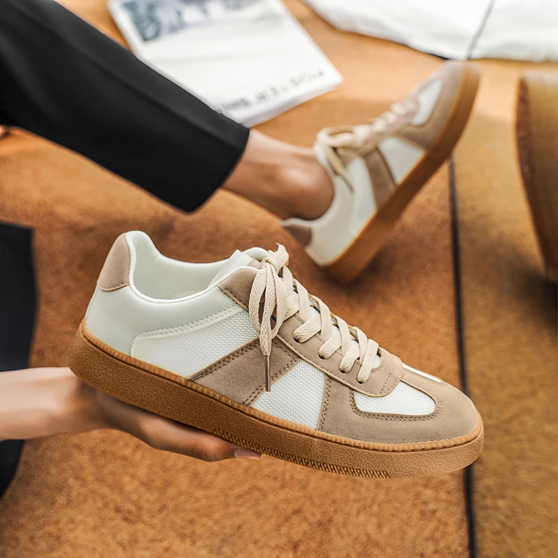 White Mixed Designer Manufacturer Sport Light Weight Rubber Outsole Sneaker Retro Custom Women Men German Trainers Running Shoes