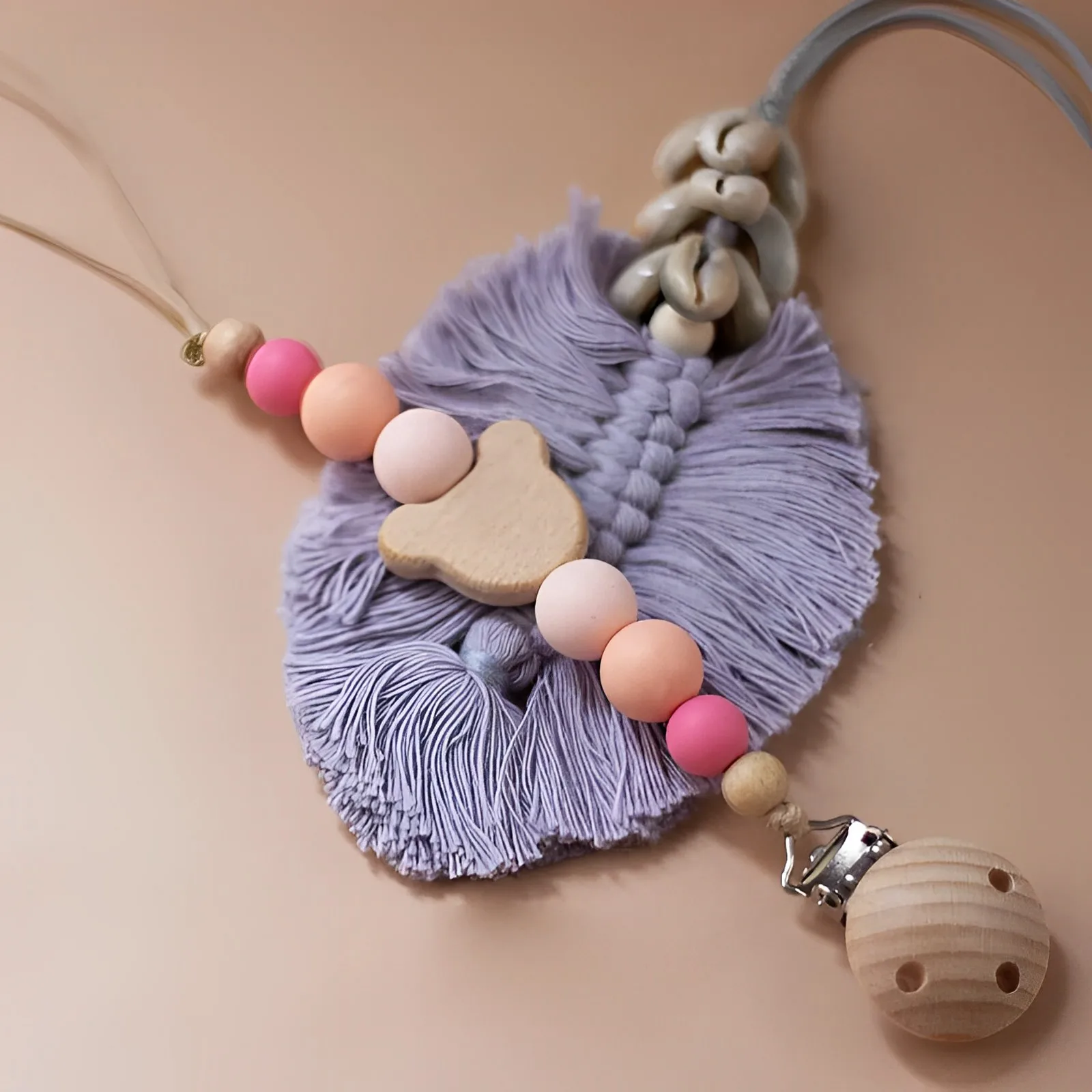 Wholesale Soft Flower Necklace Wooden Bead Baby Holder Chain Silicone Baby Pacifier Clip