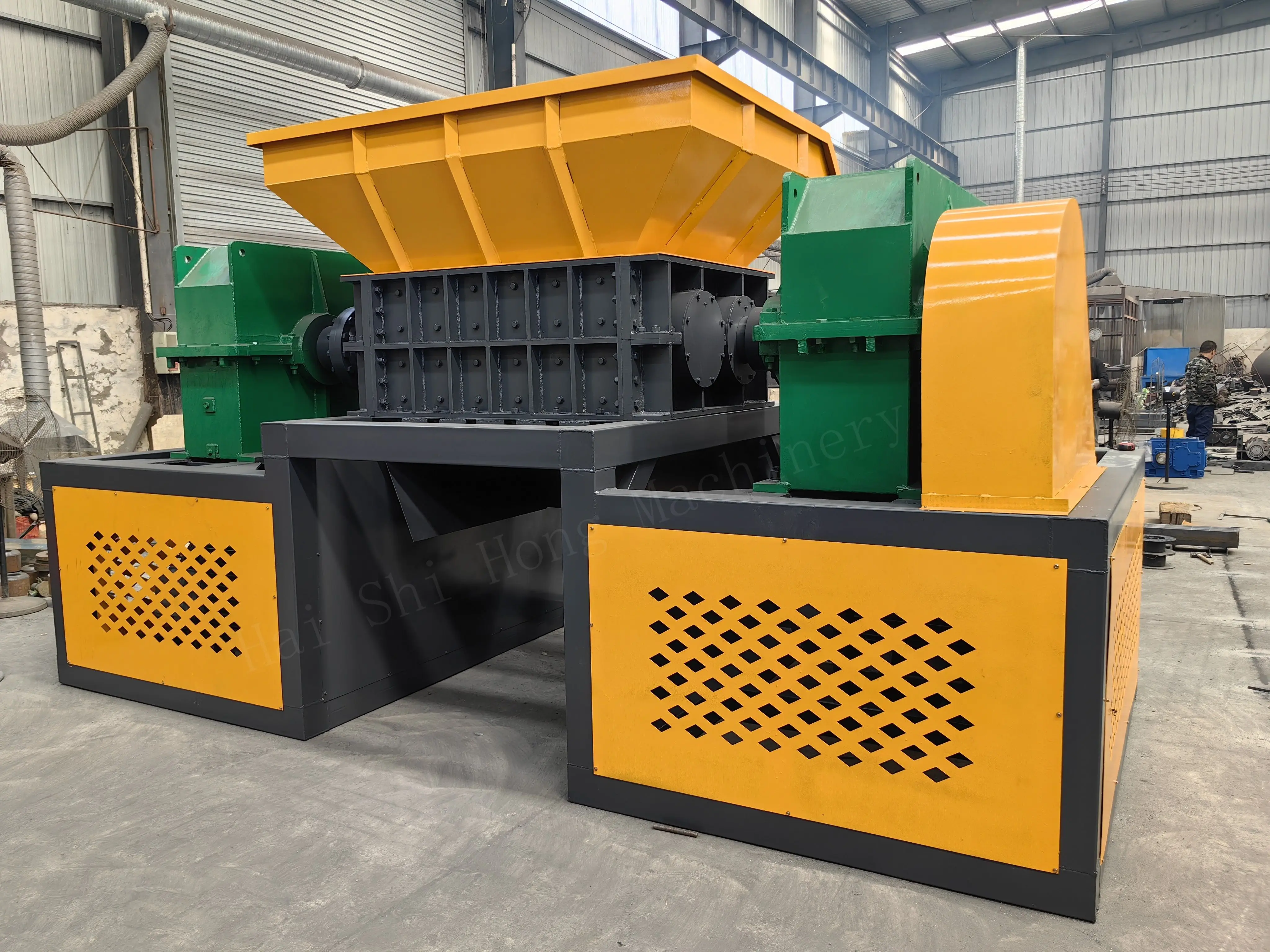 Automatic twin-shaft wood pallet wood garden tree shredder shredder machine for shredding wood
