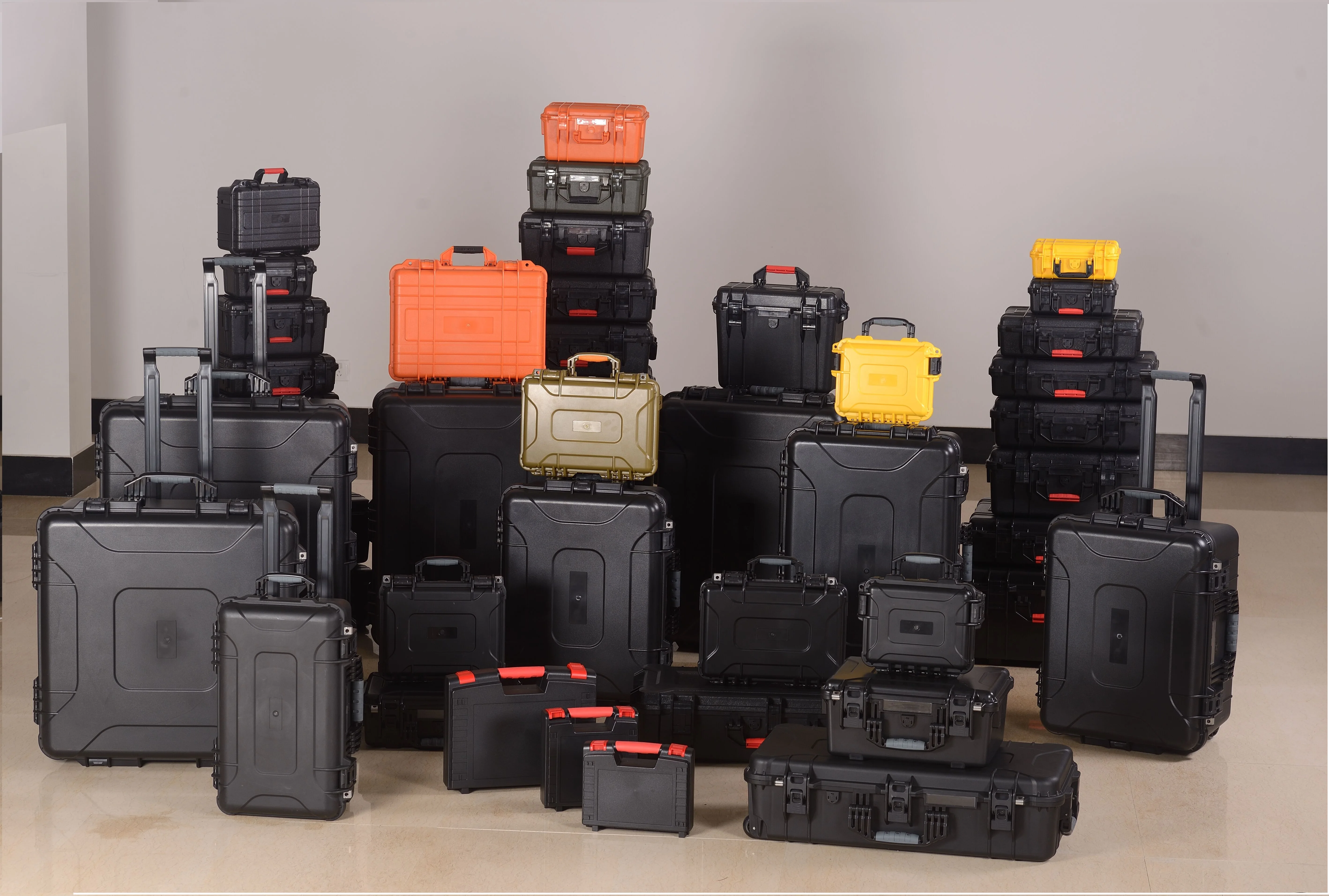 Factory Direct Sale Portable Hard Waterproof Case 425x336x126mm pick and pluck foam customizable OEM support durable ABS toolbox