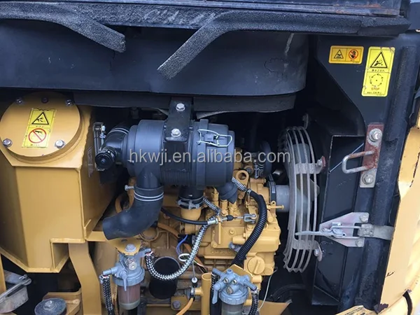 used mini  Excavators  Cat 302c  from japan  for sale / mini earthmoving machinery CAT 302 for sale