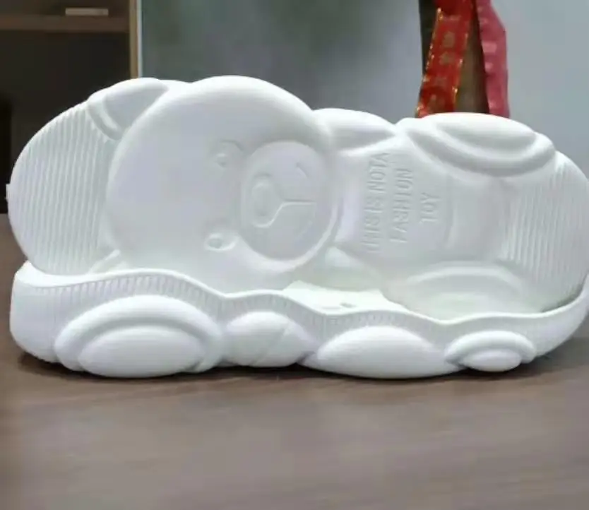 shoes mold household four season slippers sandals anti odor plastic slippers high gloss precision injection mold