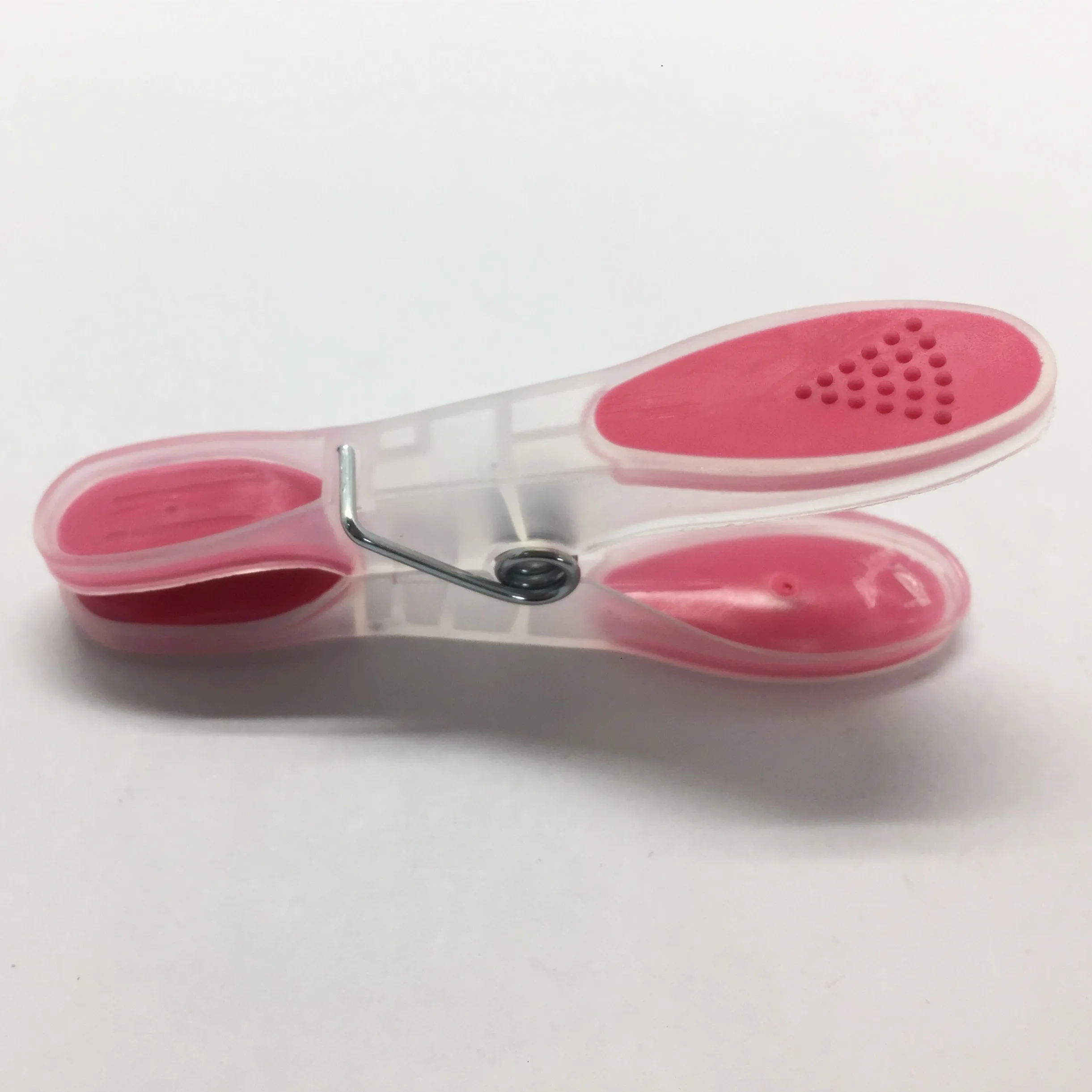 Wholesale Plastic Clothespins Hanging Clothes Pegs